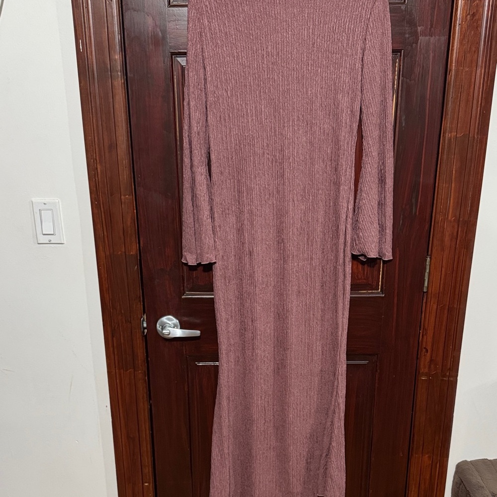 Elegant Mauve Long Sleeve Dress